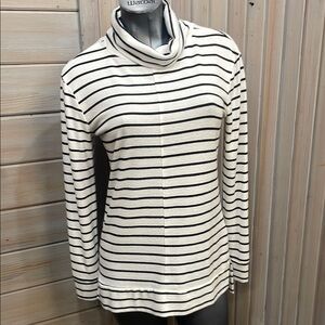 A New Day Black and Cream Turtleneck Sweater